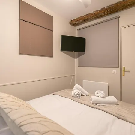Mba - Splendide Proche Marais Apartmán *