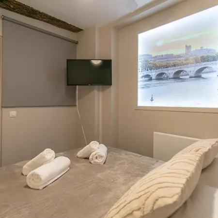 Mba - Splendide Proche Marais Apartmán *